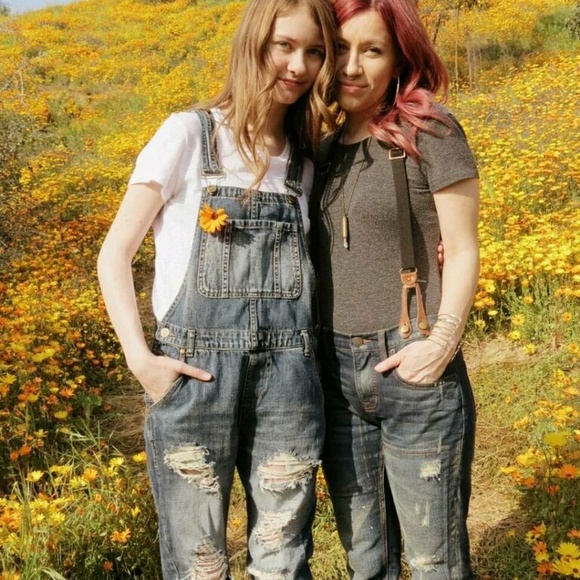 Meet your Posher, Andrea - Picture 2 of 6